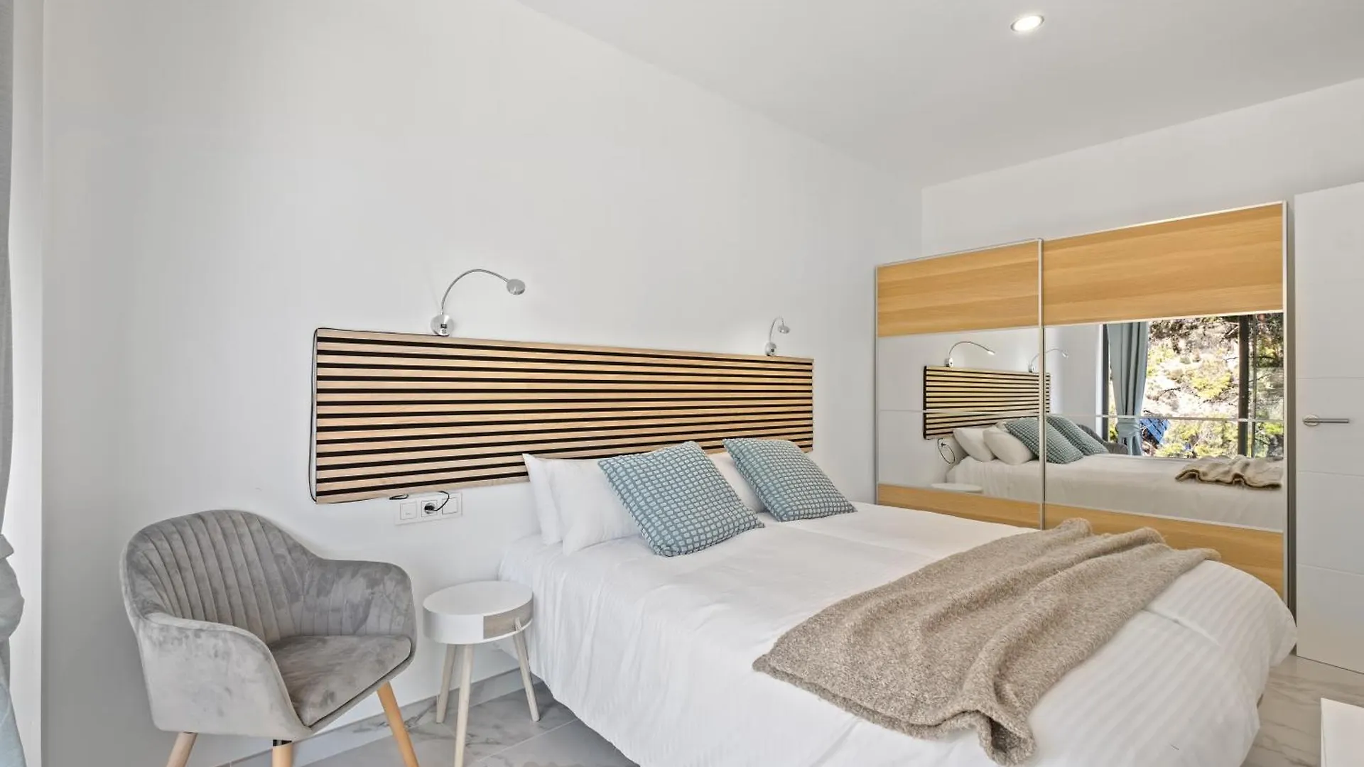 Villas Pinares De San Anton, Malaga, With Sea, City And Mountain Views  Malaga